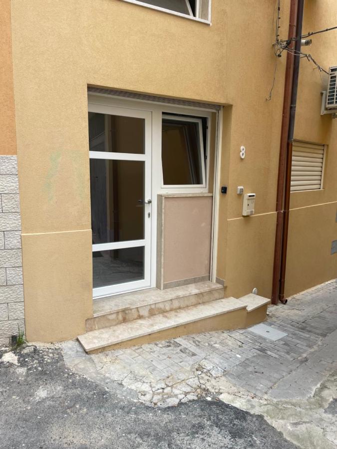 Recente Costruzione, Centrale, Tutti I Comfort بوزالو المظهر الخارجي الصورة